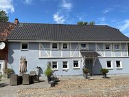 Resthof mit saniertem Wohnhaus, großen Nebengebäuden geeignet für Pferdehaltung - Querenhorst