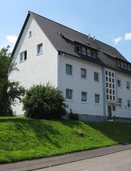 DREI-ZIMMER-DACHGESCHOSSWOHNUNG 60 QM IN GEVELNDORF - Lüdenscheid