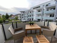Hofgartennähe: Schöne, helle 2 Zi Wohnung mit Balkon, EBK und Duschbad - Bayreuth