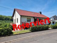 Einfamilienhaus mit viel Platz, Garage und herrlicher Aussicht! - Bitburg