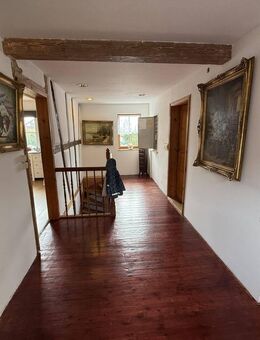 Einfamilienhaus mit Charakter: Ehemaliger Stall, bereits teilrenoviert und mit großem Raumangebot - Creglingen