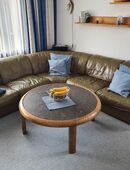 Leder Sofa und Coach Tisch zu verschenken, Bever/GB in 7502