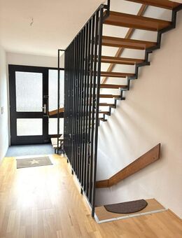 Freistehendes Einfamilienhaus 160qm Wohnläche 846qm Grundstück - Bonn