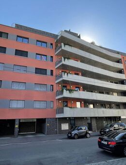 4 Zimmer Neubauwohnung mit Südbalkon, Tiefgarage, Einbauküche und Jacuzzi - Stuttgart