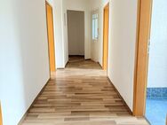 4-Raumwohnung mit Balkon, Tageslichtbad & Gästedusche - Chemnitz