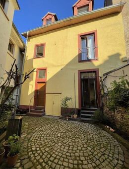 EINZIEHEN UND WOHLFÜHLEN - UNIKATES HINTERHAUS-WOHNREFUGIUM IM HERZEN DER DURLACHER ALTSTADT... - Karlsruhe