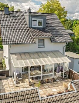 Maisonette-Wohnung im Einfamilienhaus-Charakter - 170 qm Wohntraum mit großer Dachterrasse - Witten