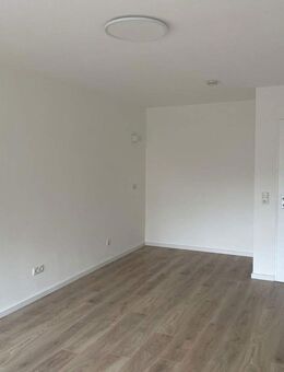 Erstbezug: top sanierte 1-Zimmer-Apartment mit Balkon, Stellplatz und neuer Nolte-Küche - Bamberg