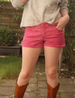 Pinke Jeans Shorts, Hotpants, Jeansshorts, Gr. M - Düsseldorf