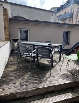 ***direkt am KIEZ, 3,5 Zi. Wohnung im Hinterhaus mit EBK, Parkett, Terrasse, Fußbodenheizung, etc.*** - Leipzig