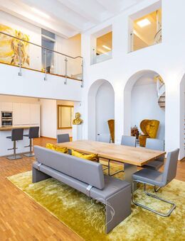 Maisonettewohnung trifft ehemalige Kapelle: Einzigartige Wohnung zu vermieten - Würzburg