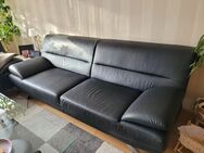 3 Sitzer, Sessel mit Liegefunktion, Couchtisch - Gammelshausen