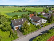 Extravagante Architektur - Eindrucksvolles Wohnhaus mit traumhaftem Gartengrundstück in Altshausen - Altshausen