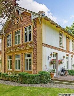 Gründerzeithof an der Ostsee - Alleinlage - perfekt historisch saniert - Niesgrau