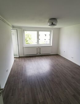 VON PRIVAT: 2-ZIMMER-WOHNUNG IN BOBINGEN - Bobingen Zentrum