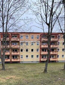 Grundbuch statt Sparbuch - 4-Zimmer-Eigentumswohnung mit Balkon und Stellplatz im 3. Obergeschoss - Eisenberg (Thüringen)