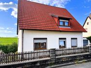 Familienfreundliches Zweifamilienhaus in ruhiger Lage - Ihr neues Zuhause wartet! - Untersteinach