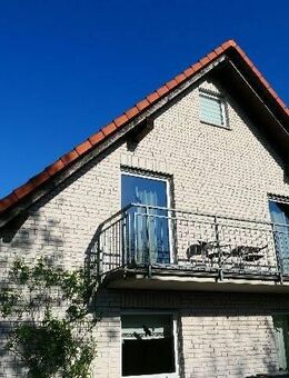 Ruhiges 2025 renoviertes freistehendes 4,5 Zi.-Haus mit neuer Luftwärmepumpe, Balkon und Garten! - Rinteln