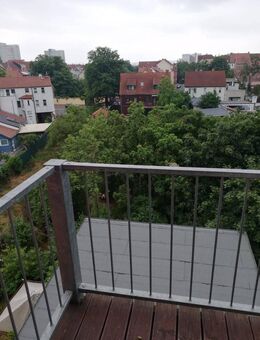 Super 3 Raumwohnung mit Balkon, Kamin, Einbauküche im DG - Erfurt