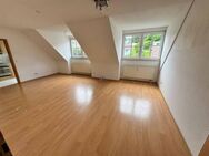 ! Wunderschöne 2-Zimmer- Maisonette-Wohnung in Zell am Main ! - Zell (Main)