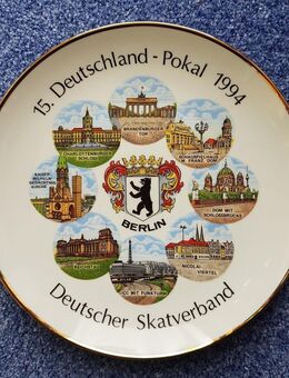 g11) Skat Wandteller Porzellanteller vom 15. Deutschland Pokal 1994 in Berlin DSKV - Garbsen