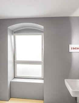 IMMOBERLIN.DE - Ideal für gewerbliche Wohngemeinschaften! Ansprechend sanierte Altbauwohnung mit Sonnenterrasse & Gartenanteil - Berlin