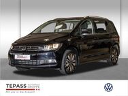 VW Touran, 1.5 TSI Move, Jahr 2024 - Wuppertal