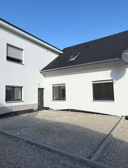 Zweifamilienhaus KfW 55 mit ca. 1.000 m² Grundstück - Hallerndorf