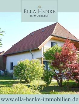 Freistehendes, gepflegtes Einfamilienhaus mit schönem Garten + Doppelgarage. - Wernigerode
