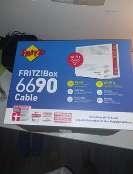 Verkaufe einen Nagel Neuen Fritzbox 6690 - Velbert