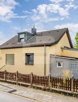 Kleines Haus, großes Glück - charmantes Grundstück in begehrter Lage! - Troisdorf