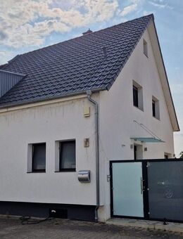 Schöne Doppelhaushälfte mit Urlaubsfeeling - Philippsburg