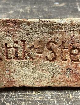 Haus Ziegel Stein Gravur personalisiert original 120 Jahre alter Klinker mit eigener Inschrift - Halle (Saale)