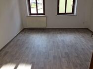 2-Zimmer-Wohnung mit Balkon im Erdgeschoss - Altenburg