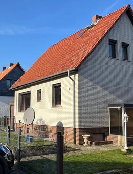 Bezahlbares Eigenheim in ruhiger Lage mit großem Grundstück in Süpplingen - Süpplingen