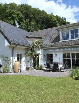 Luxuriöses englisches Landhaus im Herzen der Vulkaneifel, provisionsfrei - Densborn