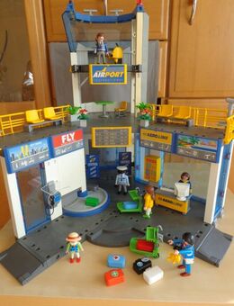 Airport Flughafen Tower mit div. Zubehör, Playmobil, Spielzeug - Hamburg