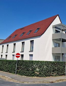 Erstbezug: Bezugsfertig sanierte 3-Raum-Wohnung mit Loggia - Großenhain
