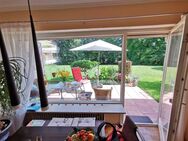 Zentrumsnah & ruhig: EG-Wohnung mit Terrasse und freiem Blick ins Grüne - Provisionsfrei! - Gauting