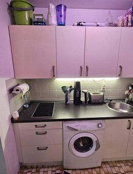 Möbliertes 1-Zimmer-Apartment mit Loggia - Perfekte Investition für Kapitalanleger! - Regensburg