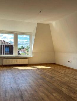 3 Zimmer Dachgeschosswohnung - Anmietung nur mit gültigem WBS - Schleswig