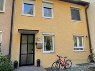Gepflegtes 6 Zimmer-Reihenmittelhaus mit ELW - Mühlacker