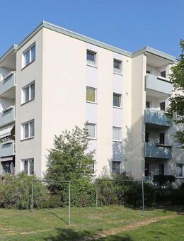 Gut geschnittene 4-Zimmer-Wohnung mit Gäste-WC // 1.OG Wohnung 3 - Wolfsburg