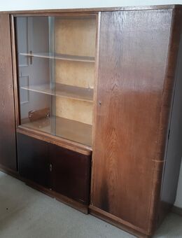 Schrank und Schreibtisch aus 1950er Jahren - Ottendorf-Okrilla
