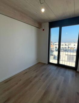 ERSTBEZUG in unserem HOLZ-HAUS! Lichtdurchflutete 3-Zimmer-Wohnung mit Dusche im 1.OG - Bamberg