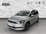 VW Touran, 2.0 TDI Active, Jahr 2023 - Haar