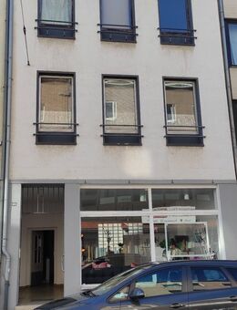 Krefeld-Nordbezirk, Sternstraße 40 - Wohn- und Geschäftshaus mit lukrativer Rendite zu verkaufen !! - Krefeld