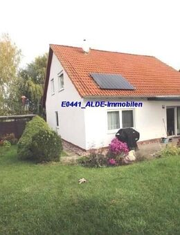 Attraktives freistehendes Einfamilienhaus mit EinliegerWohnung. Im LK SÖM, ruhig und sonnige Lage - Ollendorf