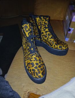 Stiefeletten leolook neu 41 ungetragen - Leverkusen