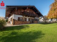 Exklusive Gelegenheit: Einfamilienhaus mit Einliegerwohnung in Top-Lage nahe dem Chiemsee - Gstadt (Chiemsee)